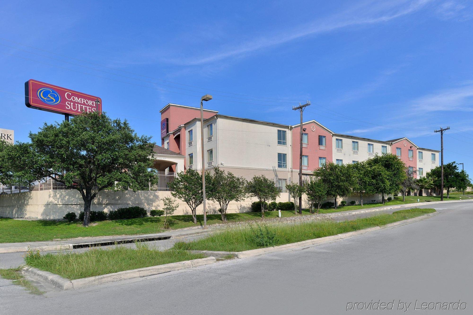 Red Roof Plus San Antonio Northeast Exterior foto